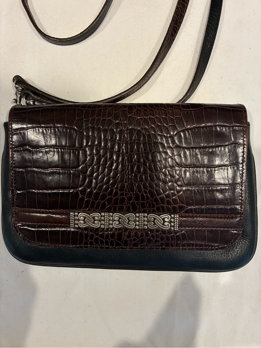 Brighton Leather Croc-Embossed Crossbody Purse Dark Brown / Black Silver Clasps - Picture 5 of 15